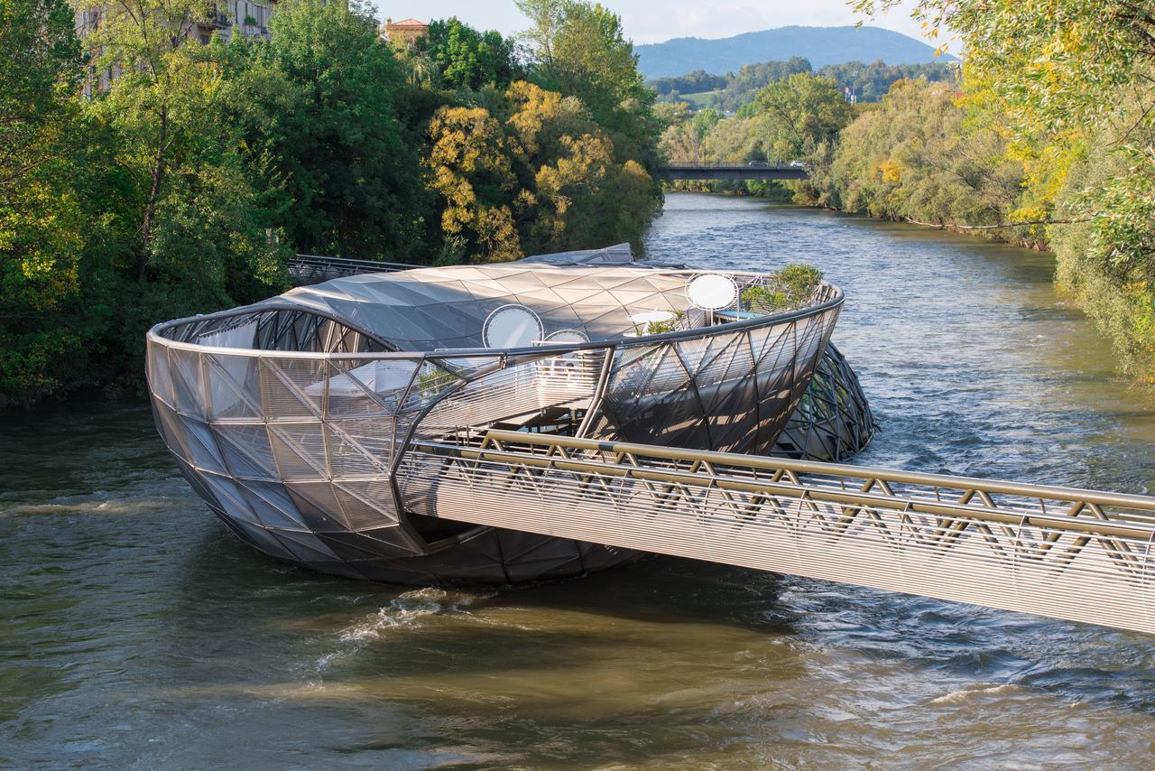 In Beim Lkh * Graz